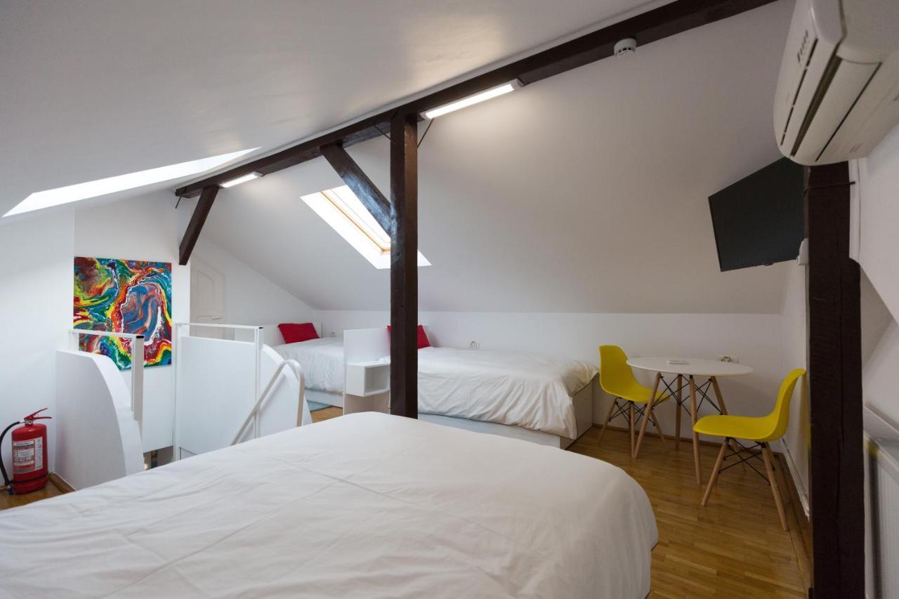 Casa Ris Hotell Târgu Jiu Exteriör bild