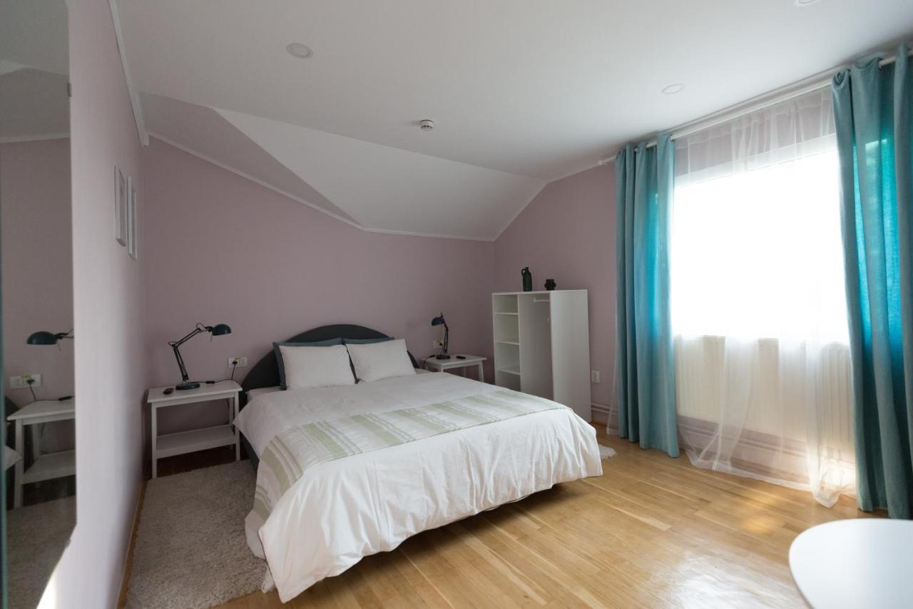 Casa Ris Hotell Târgu Jiu Exteriör bild