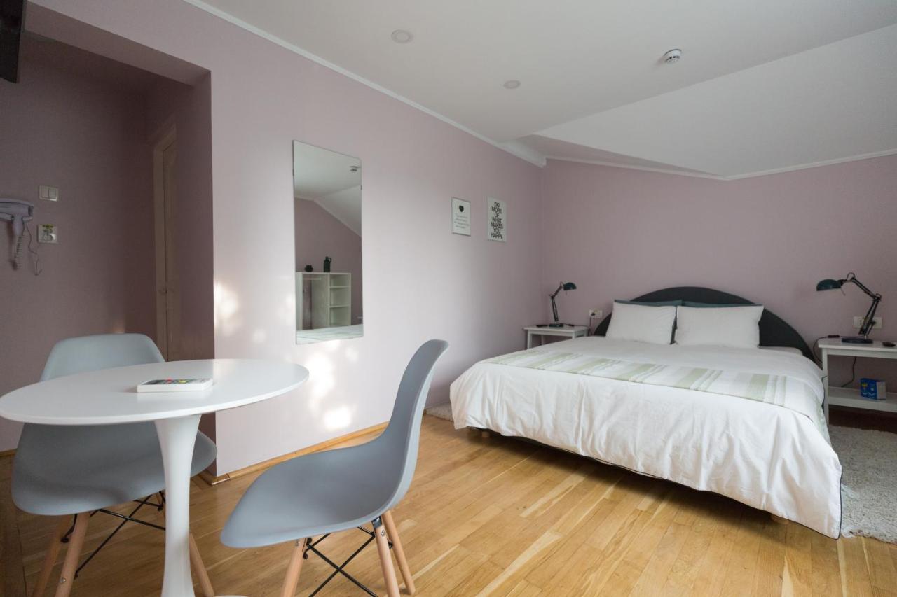 Casa Ris Hotell Târgu Jiu Exteriör bild