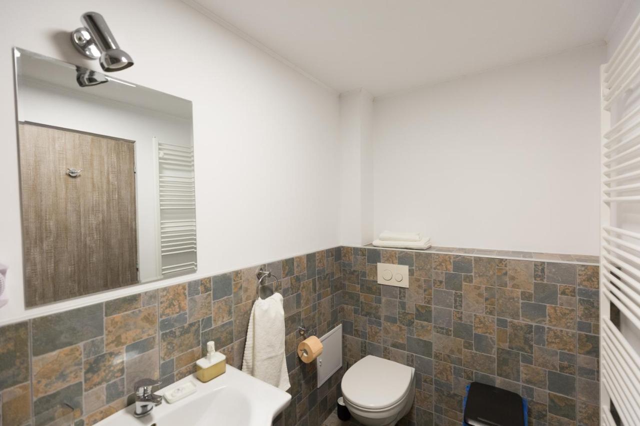 Casa Ris Hotell Târgu Jiu Exteriör bild