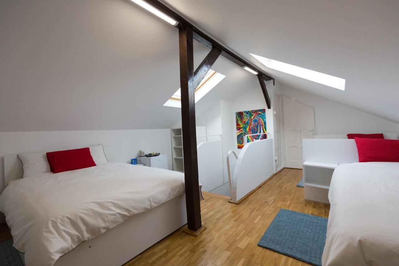 Casa Ris Hotell Târgu Jiu Exteriör bild